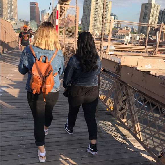 Meet your Posher, Bianca - Picture 1 of 1